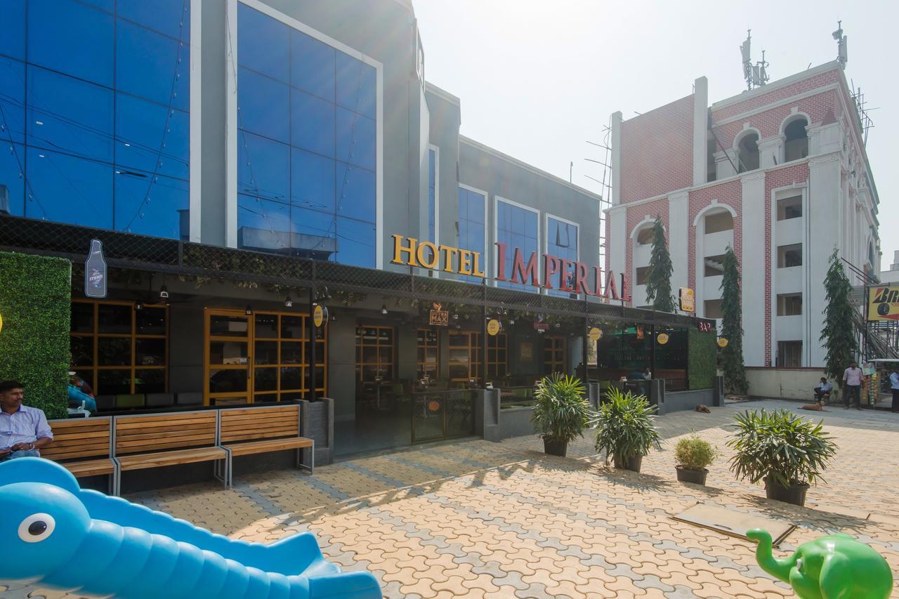 Oyo 13857 Hotel Imperial Umele Luaran gambar