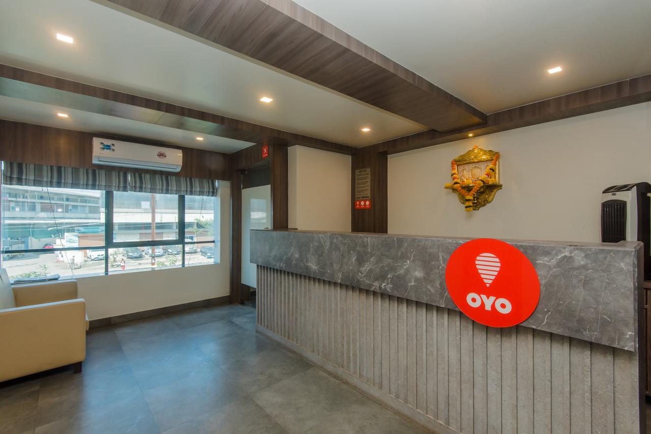 Oyo 13857 Hotel Imperial Umele Luaran gambar